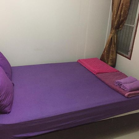 Ricos Honey Place Guesthouse Bangkok Dış mekan fotoğraf