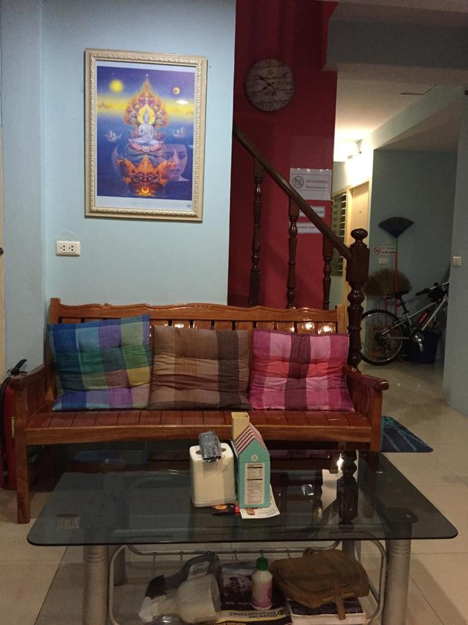 Ricos Honey Place Guesthouse Bangkok Dış mekan fotoğraf