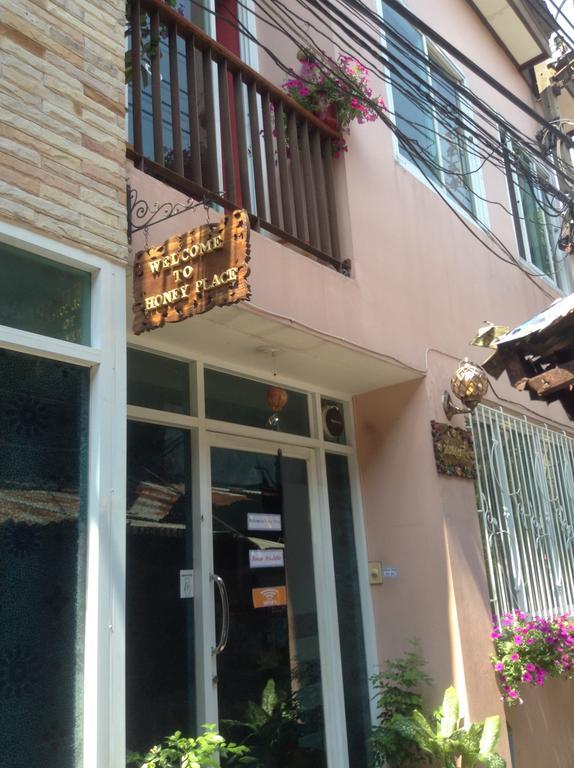 Ricos Honey Place Guesthouse Bangkok Dış mekan fotoğraf