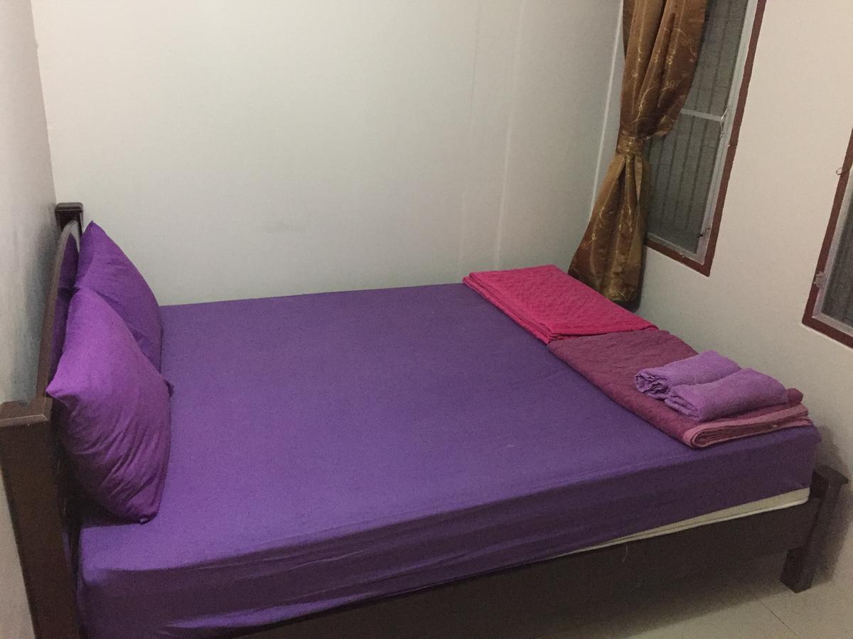 Ricos Honey Place Guesthouse Bangkok Dış mekan fotoğraf